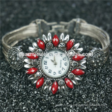 Nueva moda de diseño hermoso reloj de aleación de lujo para las mujeres B005